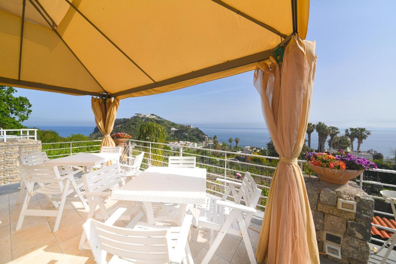 Belgodere Di Mezzavia Apartments Lacco Ameno  Extérieur photo